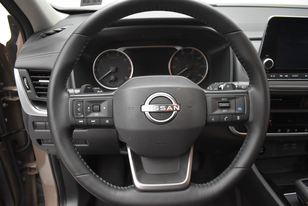 Thumbnail: 2025 Nissan Rogue - 16