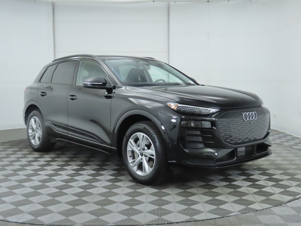 2025 Audi Q6 e-tron Premium 3
