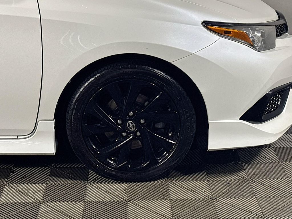 2016 Scion iM Base
