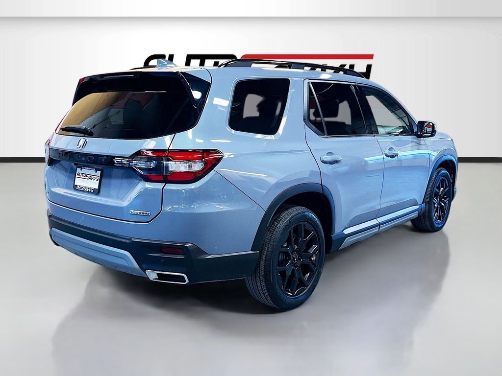 Used 2025 Gray Honda Touring image 7