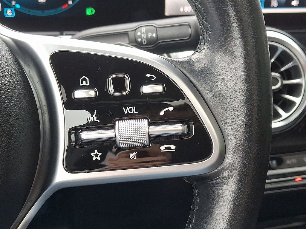 Thumbnail: 2022 Mercedes-Benz GLB - 23