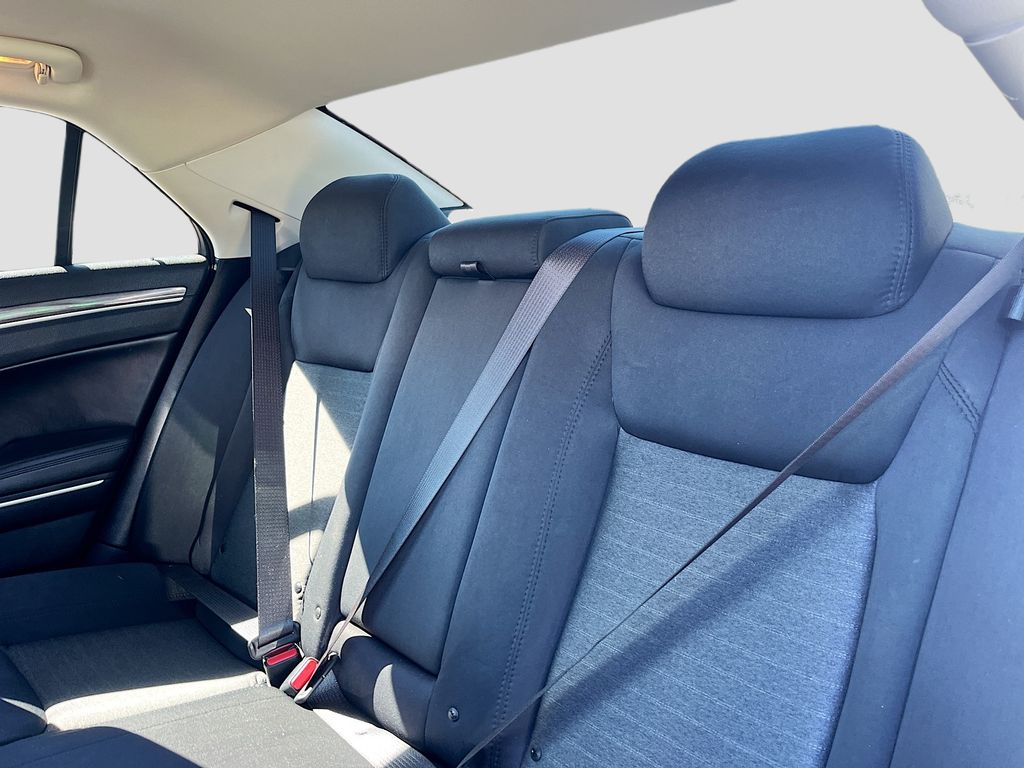 Used 2022 Gray Chrysler Touring image 23