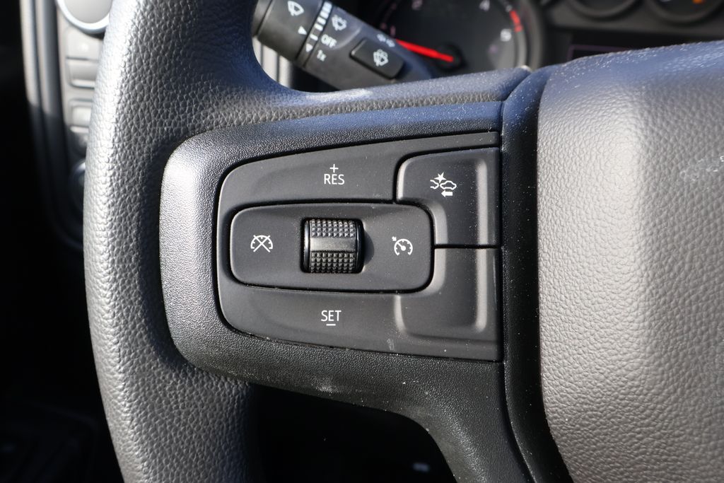 Thumbnail: 2026 Chevrolet Silverado 2500 - 21