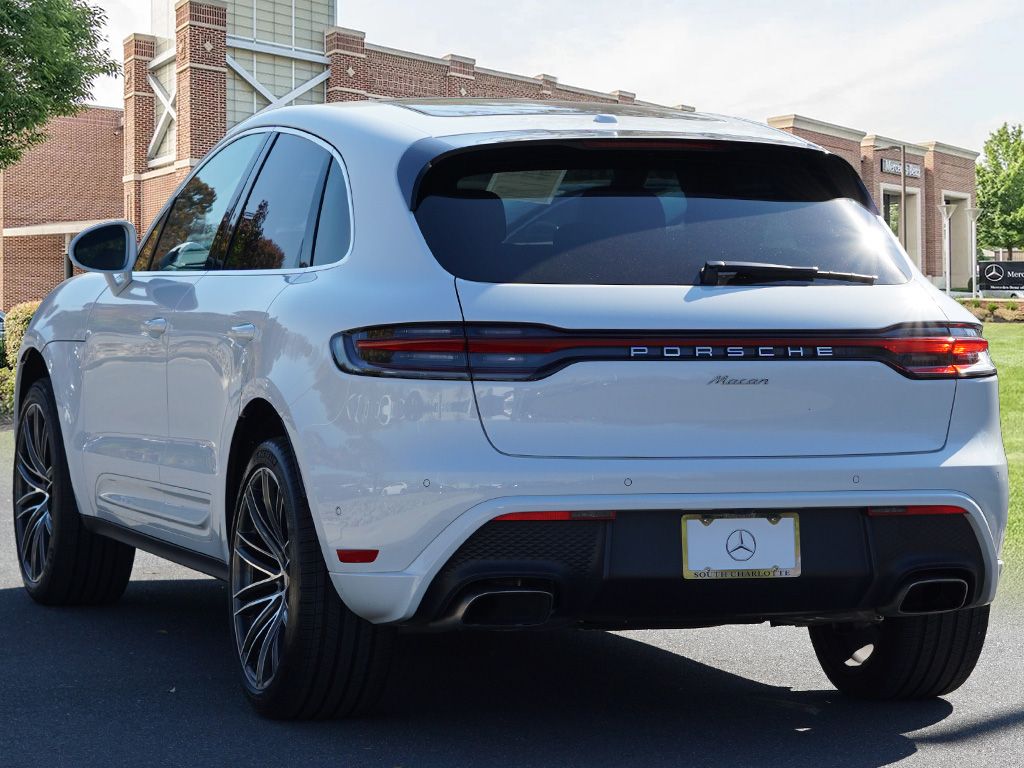 Thumbnail: 2024 Porsche Macan - 7