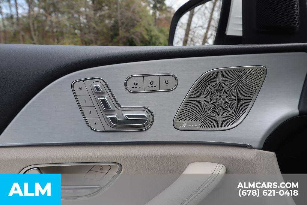 Used 2025 White Mercedes-Benz GLS 450 image 12