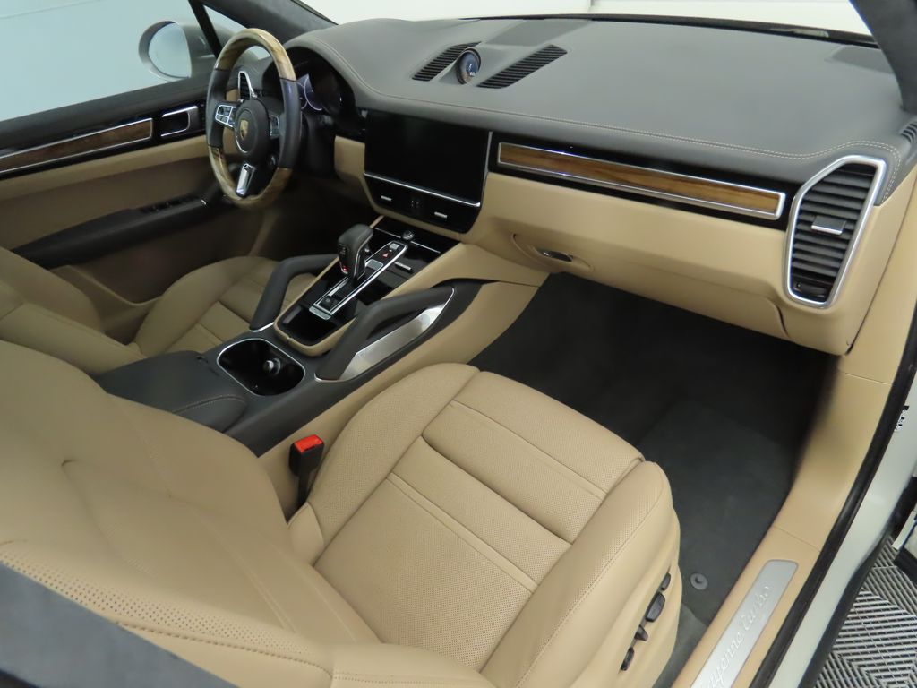 2022 Porsche Cayenne Turbo 20
