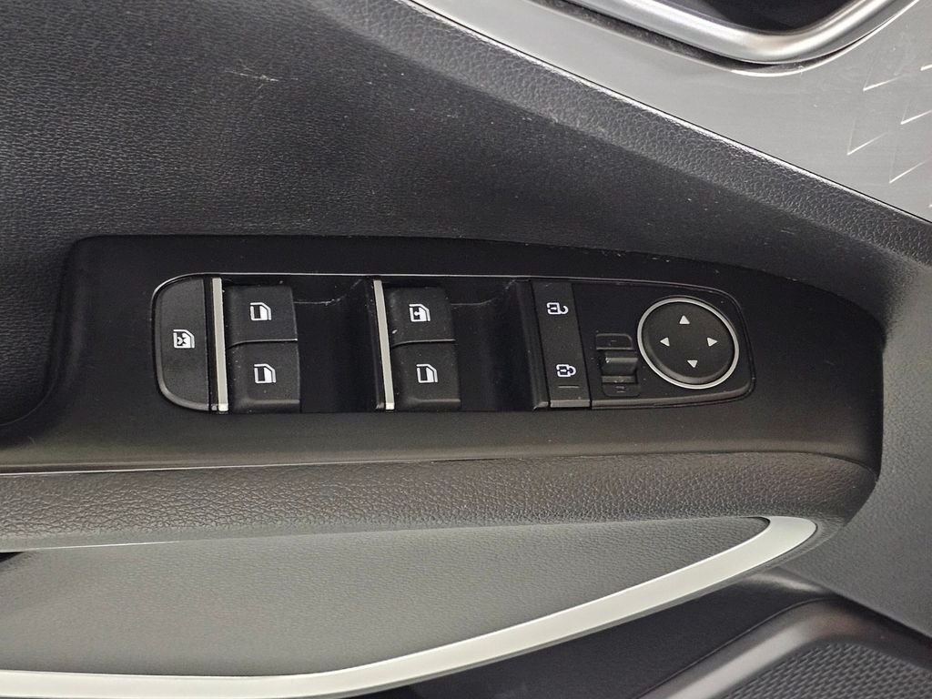 Used 2023 White Kia LX image 20