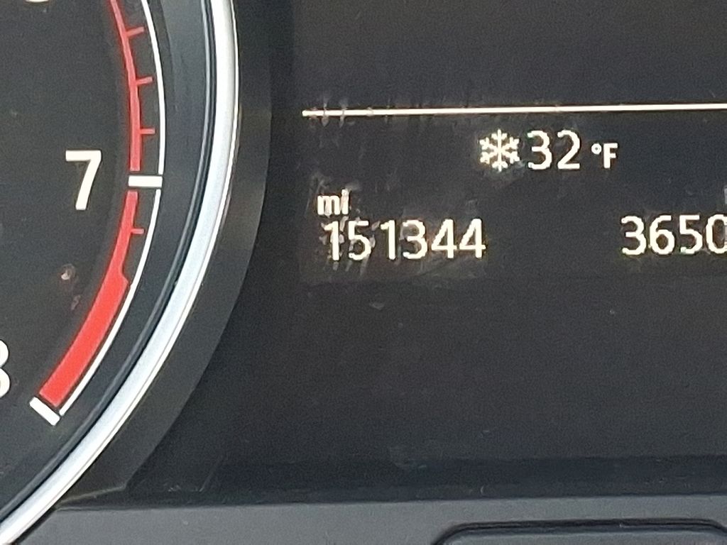 Thumbnail: 2015 Volkswagen Golf - 18