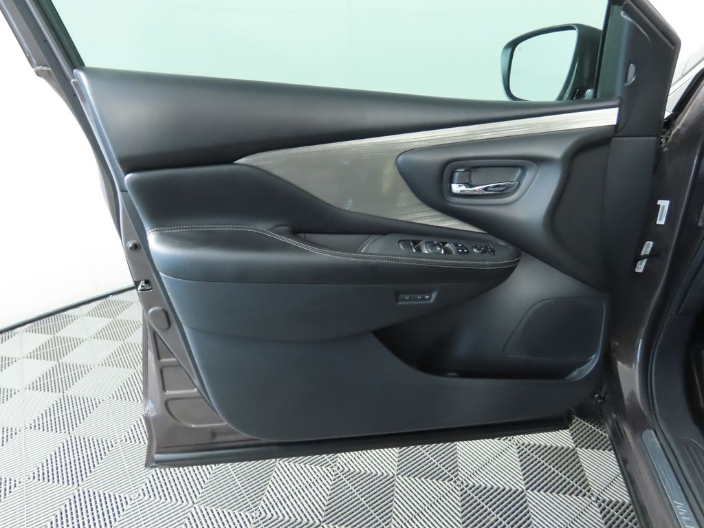 2017 Nissan Murano Platinum 25