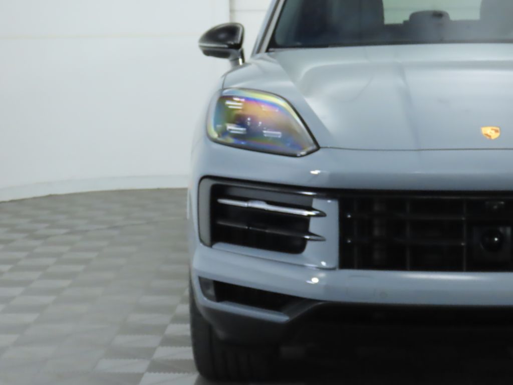 Thumbnail: 2024 Porsche Cayenne - 12