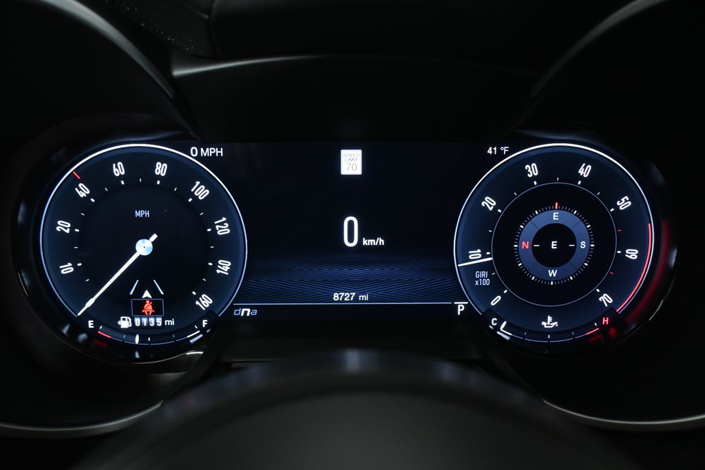 Thumbnail: 2025 Alfa Romeo Stelvio - 19