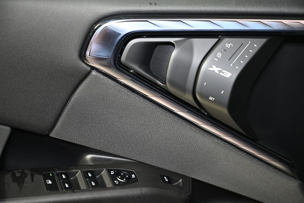 Thumbnail: 2025 BMW X3 - 22