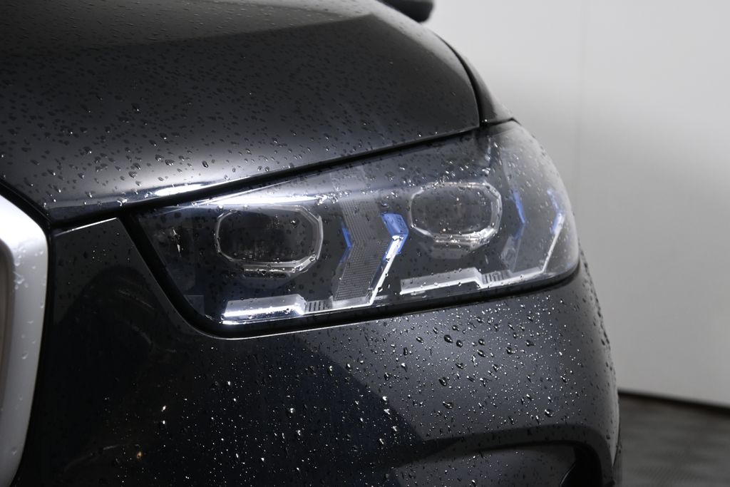 Thumbnail: 2026 BMW X5 - 11