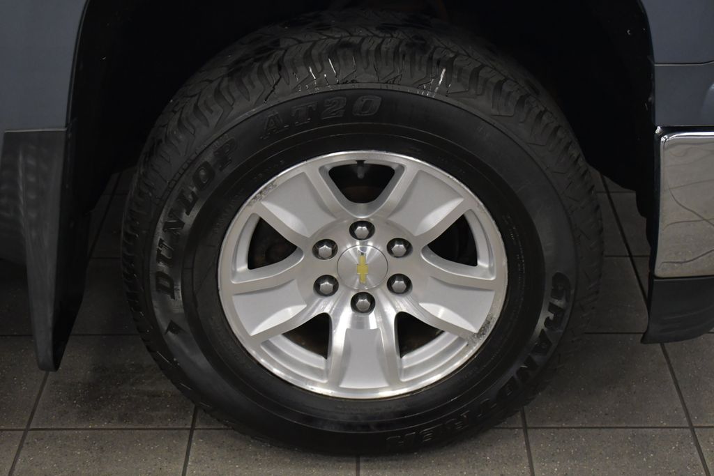 Thumbnail: 2015 Chevrolet Silverado 1500 - 11