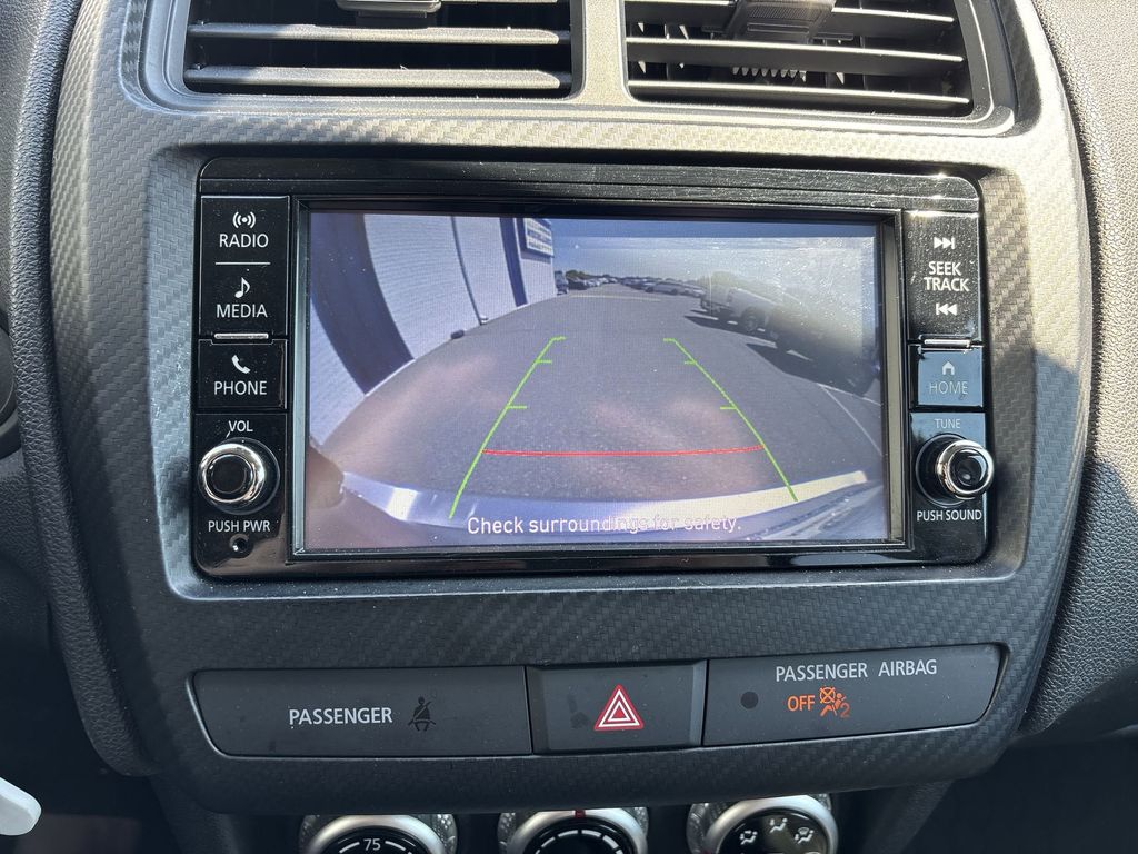 Used 2024 Silver Mitsubishi 2.0 ES image 24
