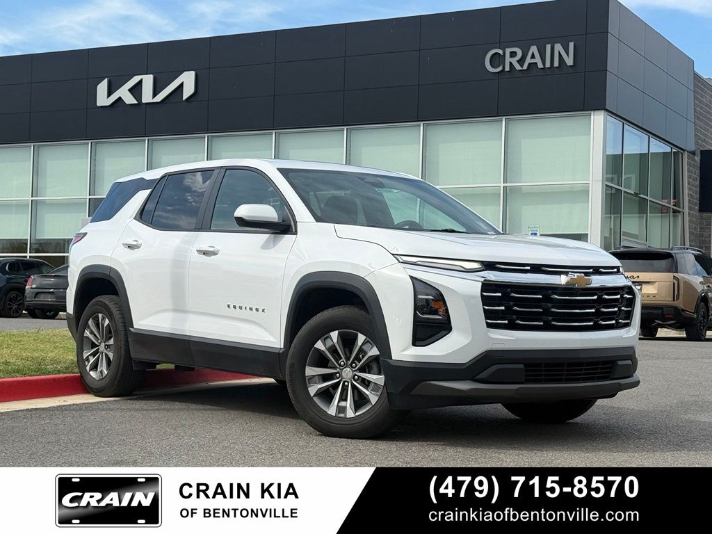 Summit White 2025 Chevrolet Equinox SUV / Crossover Four-Wheel Drive 8-Speed Automatic
