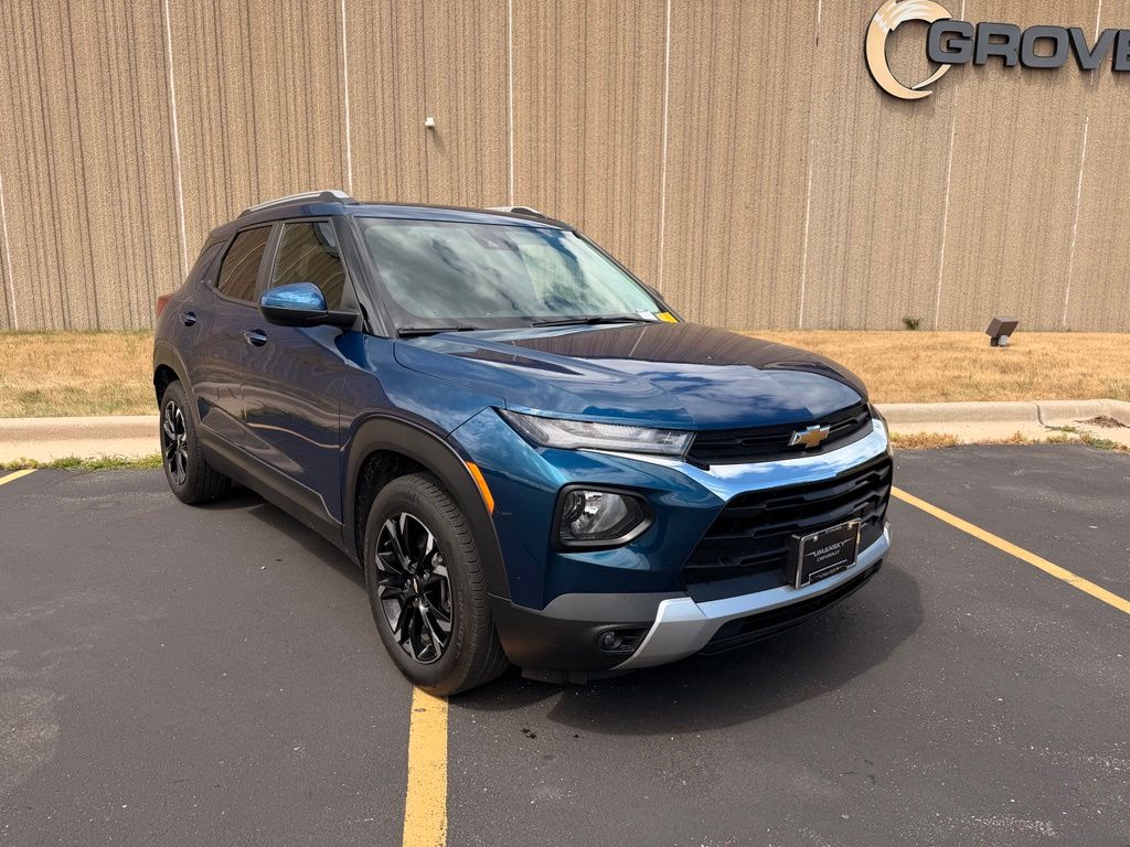 Certified 2021 Chevrolet Trailblazer LT with VIN KL79MPSL3MB002859 for sale in Glendale, WI