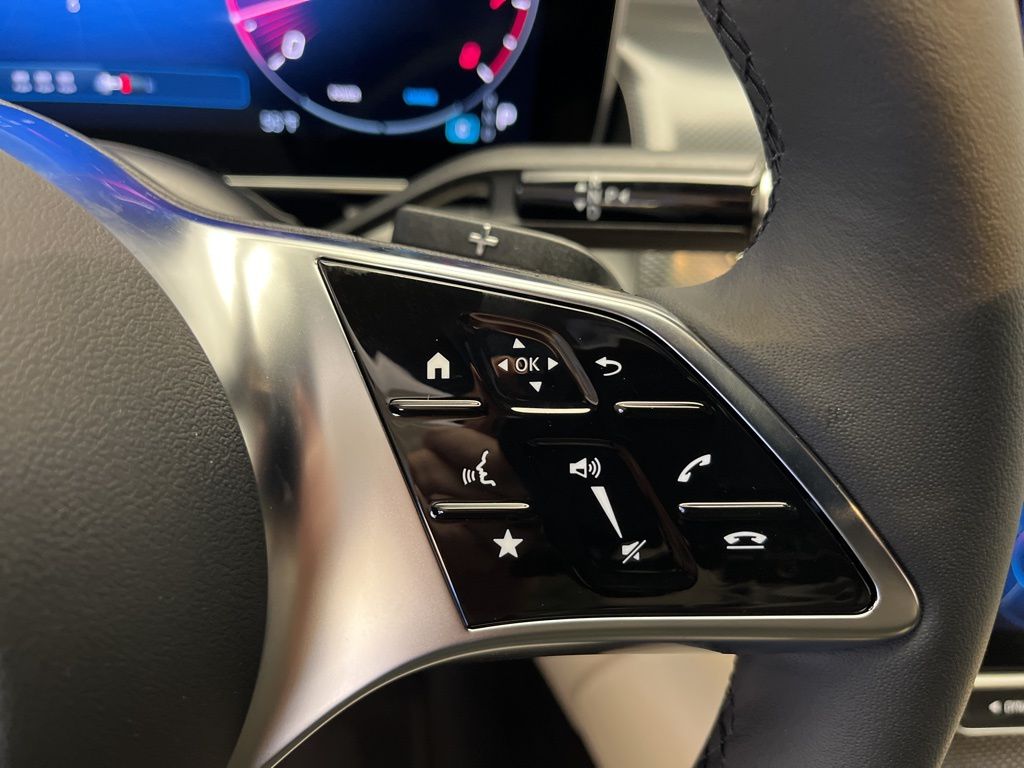 Thumbnail: 2026 Mercedes-Benz GLC - 16