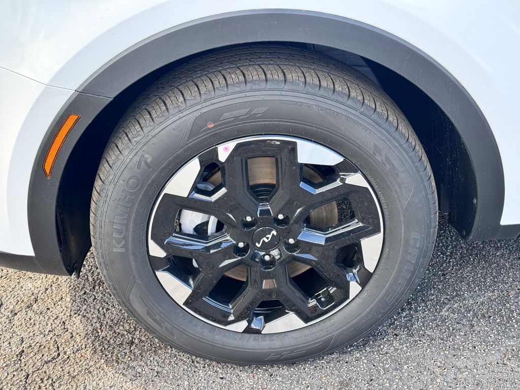 2026 Kia Sorento S - 8