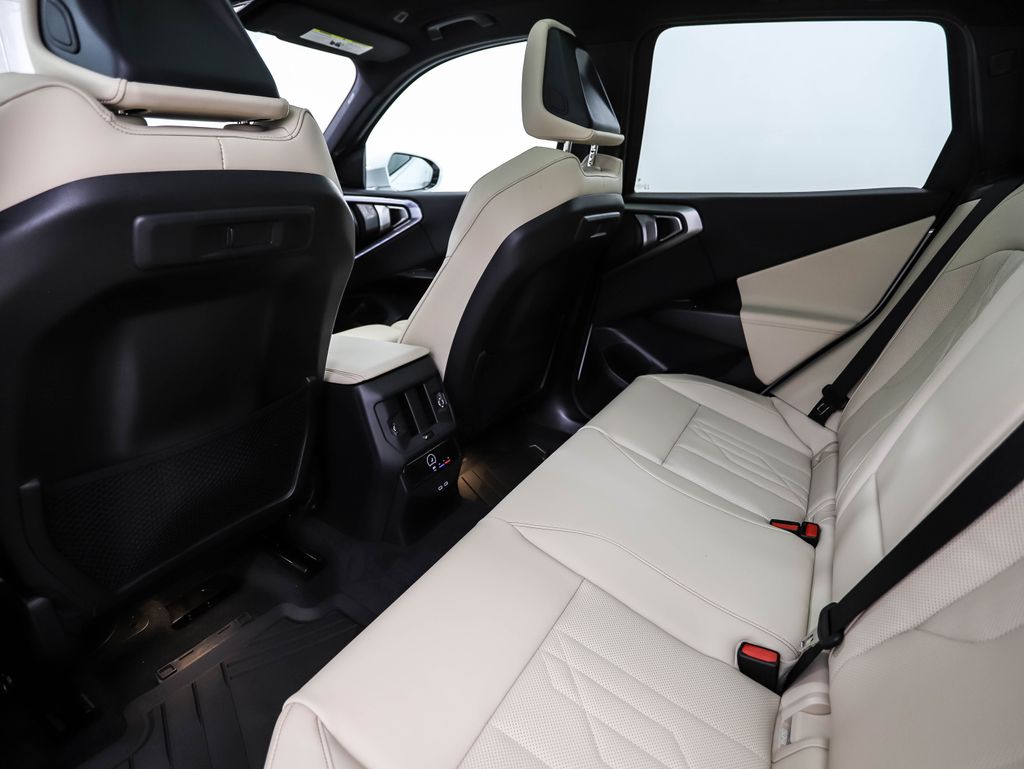 Thumbnail: 2026 BMW X3 - 22