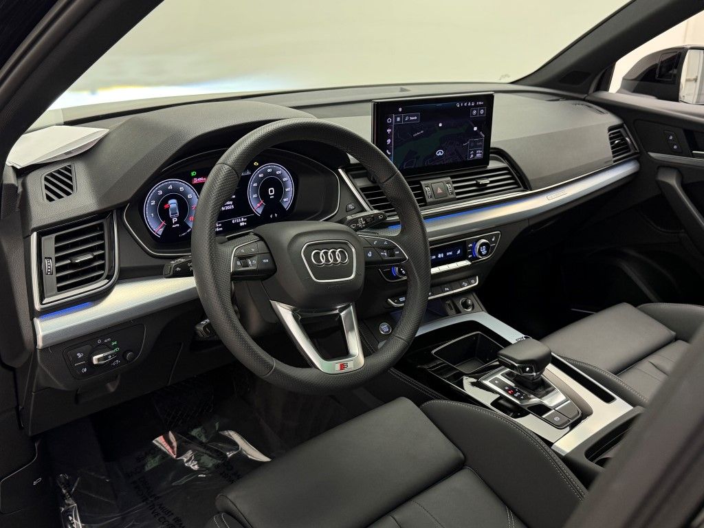Thumbnail: 2025 Audi Q5 - 28