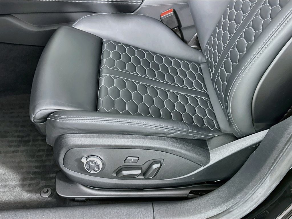 Thumbnail: 2023 Audi RS 5 - 20