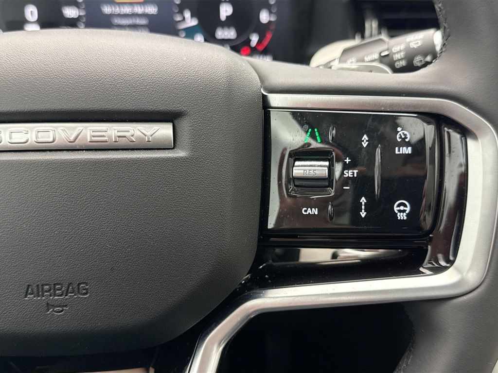 Thumbnail: 2025 Land Rover Discovery Sport - 12