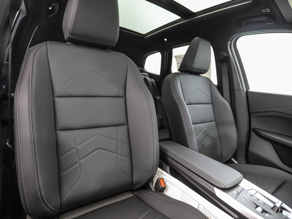 2025 BMW X1 xDrive28i 30