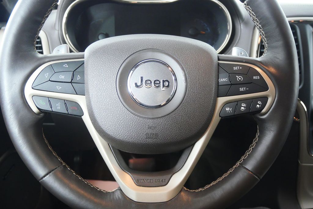 Thumbnail: 2015 Jeep Grand Cherokee - 22