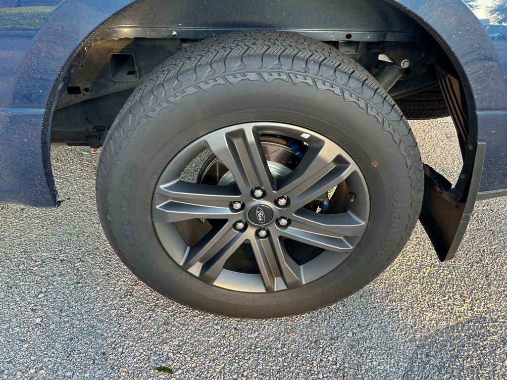 Thumbnail: 2018 Ford F-150 - 9