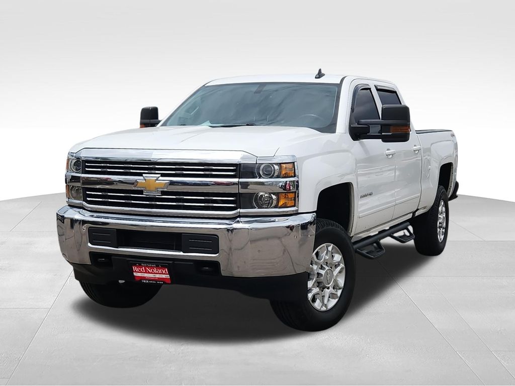 Summit White 2016 Chevrolet Silverado 2500HD LT Crew Cab 4WD Pickup Truck Four-Wheel Drive 6-Speed Automatic Overdrive