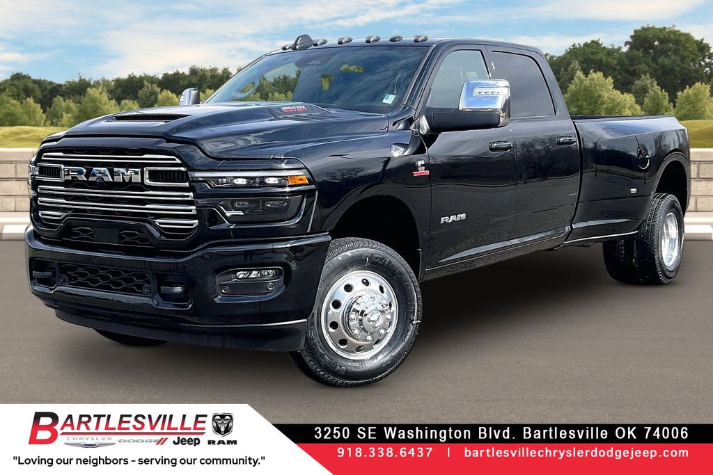 2026 RAM 3500 Laramie Crew Cab LB DRW 4WD