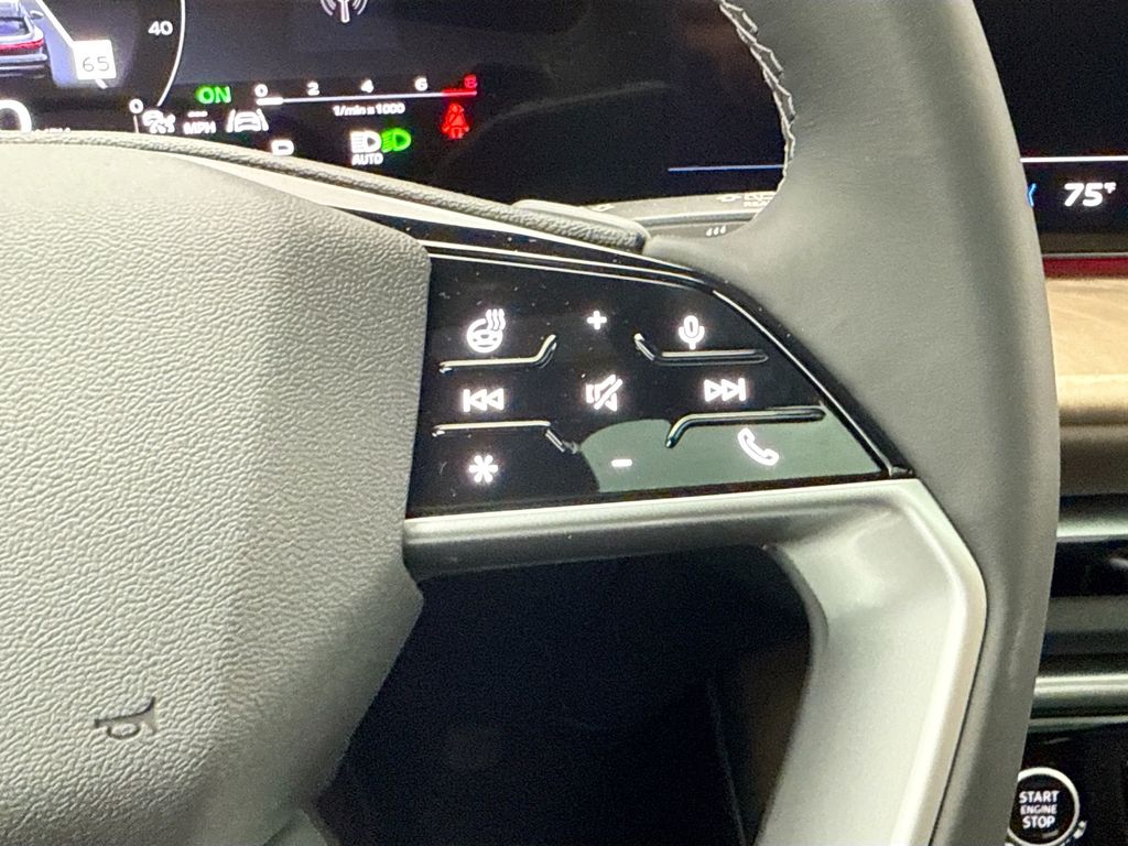 Thumbnail: 2025 Audi Q5 - 12