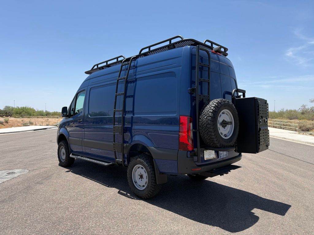 Thumbnail: 2025 Mercedes-Benz Sprinter - 4