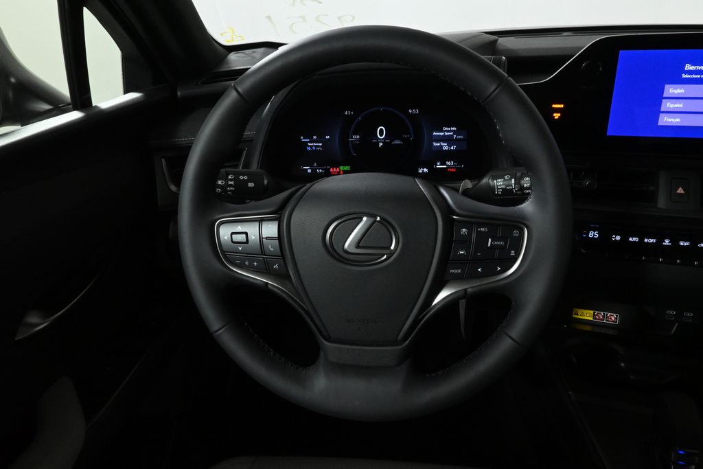 Thumbnail: 2025 Lexus UX - 18