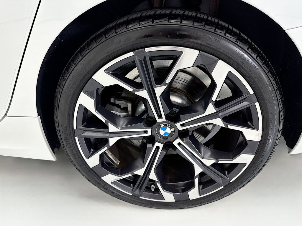 Thumbnail: 2025 BMW 3 Series - 30