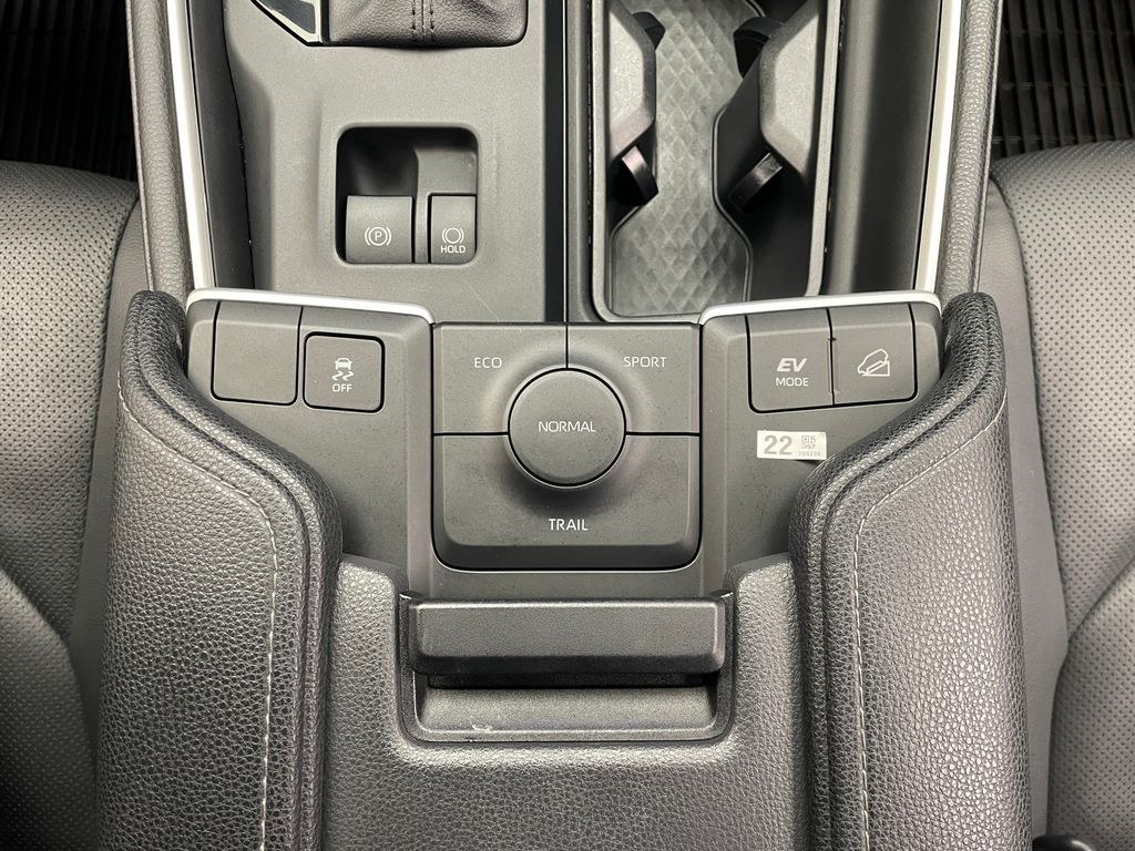 2024 Toyota Grand Highlander Limited 29