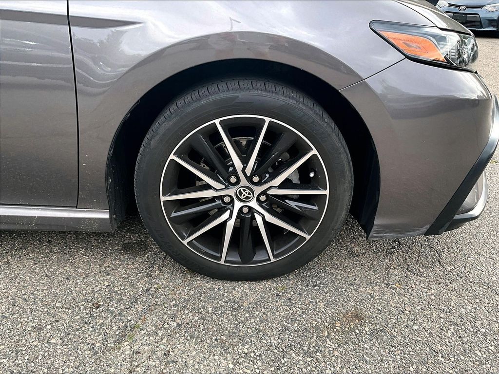 2023 Toyota Camry — photo 7