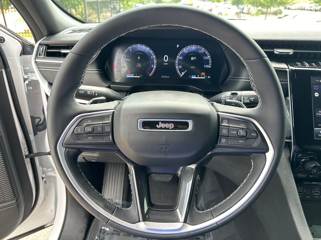 Used Car 2023 Jeep Grand Cherokee  Altitude For Sale Under $30,000 In Austin, Texas