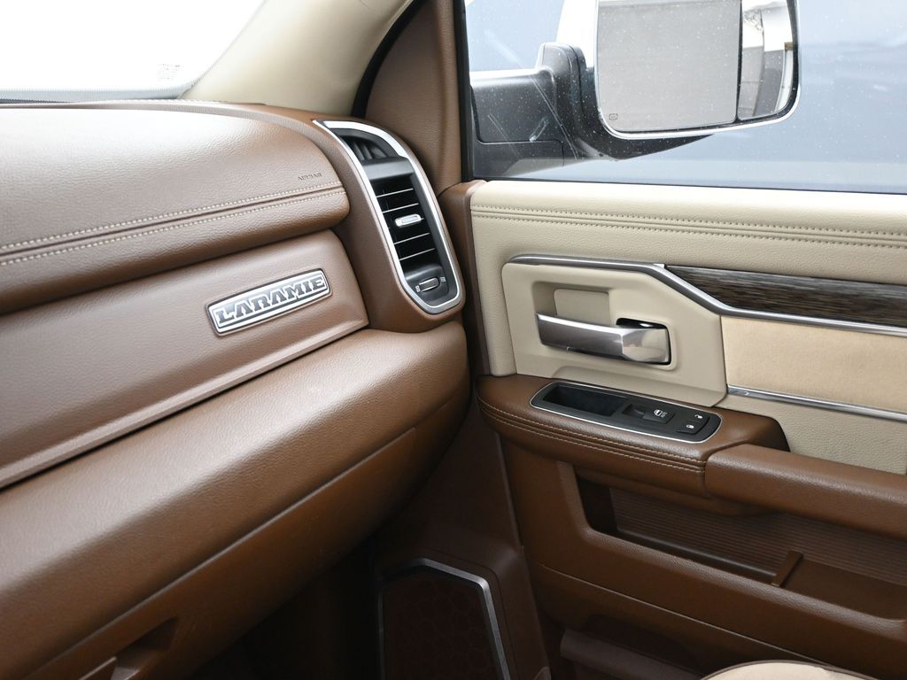 2019 Ram 2500 Laramie Crew Cab 4x4 6'4" Box