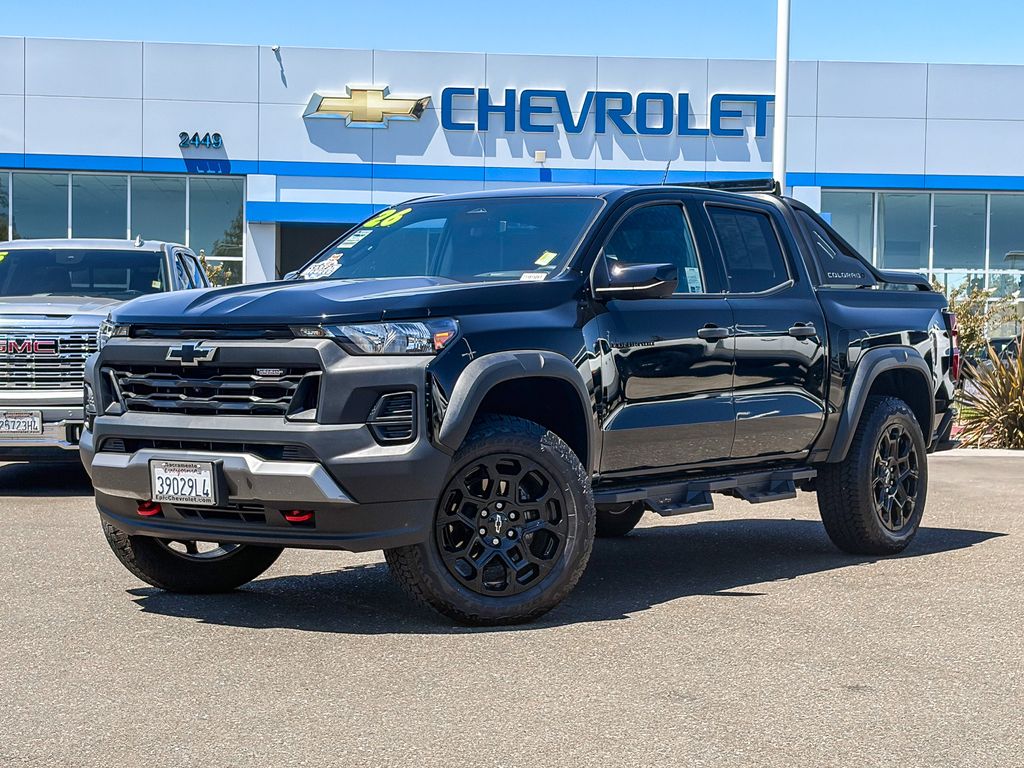 Black 2026 Chevrolet Colorado Pickup Truck Four-Wheel Drive 8-Speed Automatic