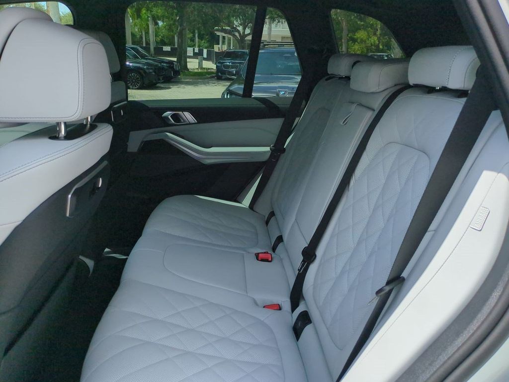 New 2026 White BMW xDrive40i image 14