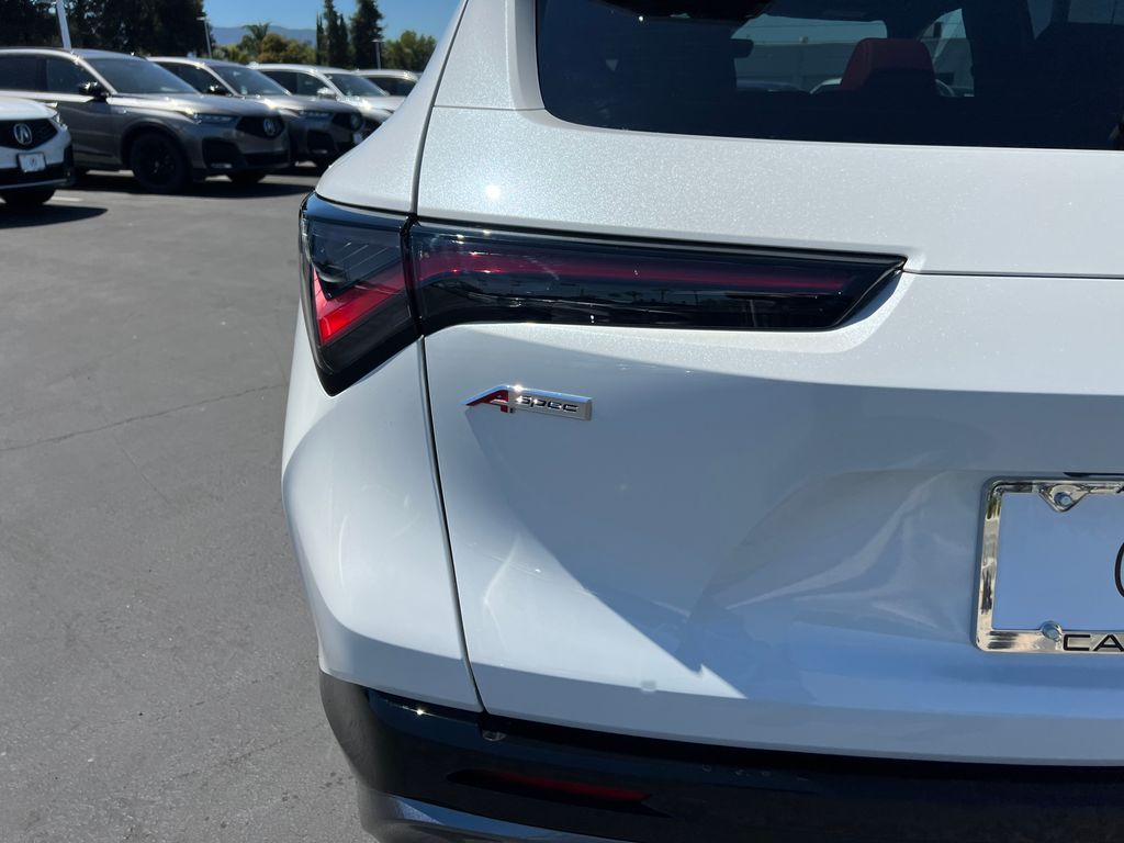 Thumbnail: 2025 Acura ADX - 10