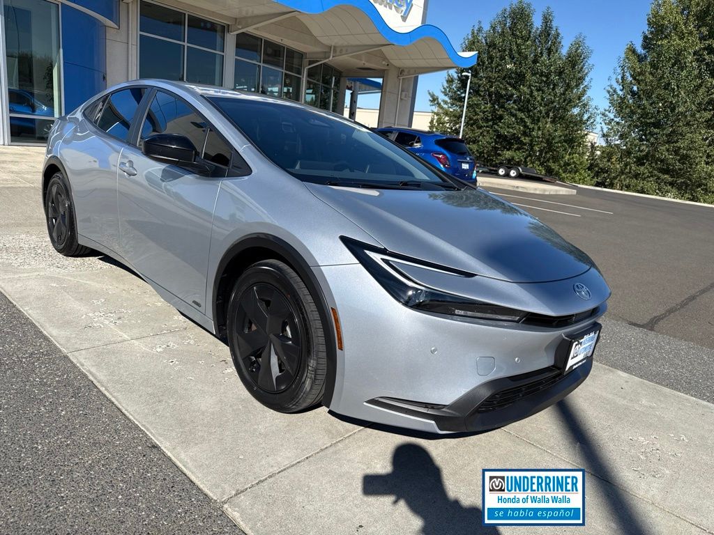 2023 Toyota Prius LE AWD