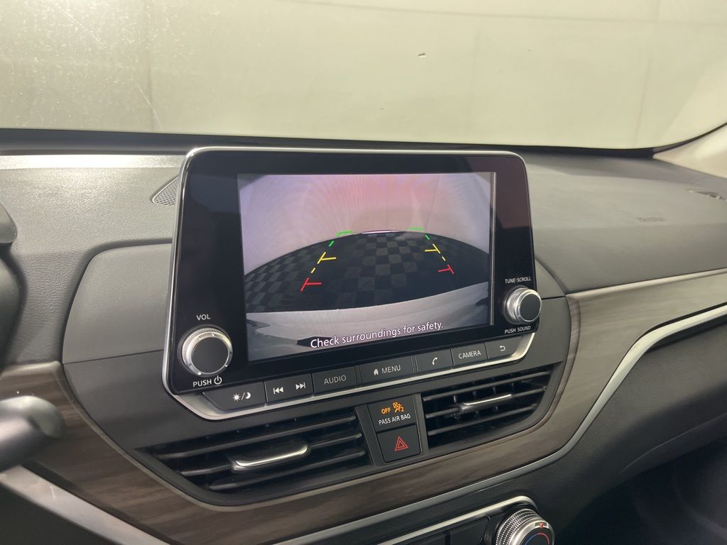 2023 Nissan Altima SV 28