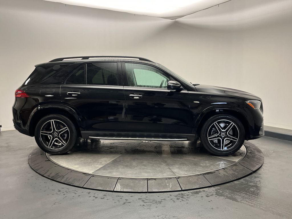 2025 Mercedes-Benz GLE 450 8