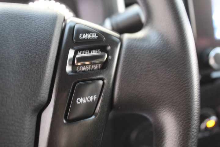 Used Car 2022 Nissan Frontier  Crew Pickup Sv Rear Wheel Drive For Sale Under $25,000 In Georgetown, Texas