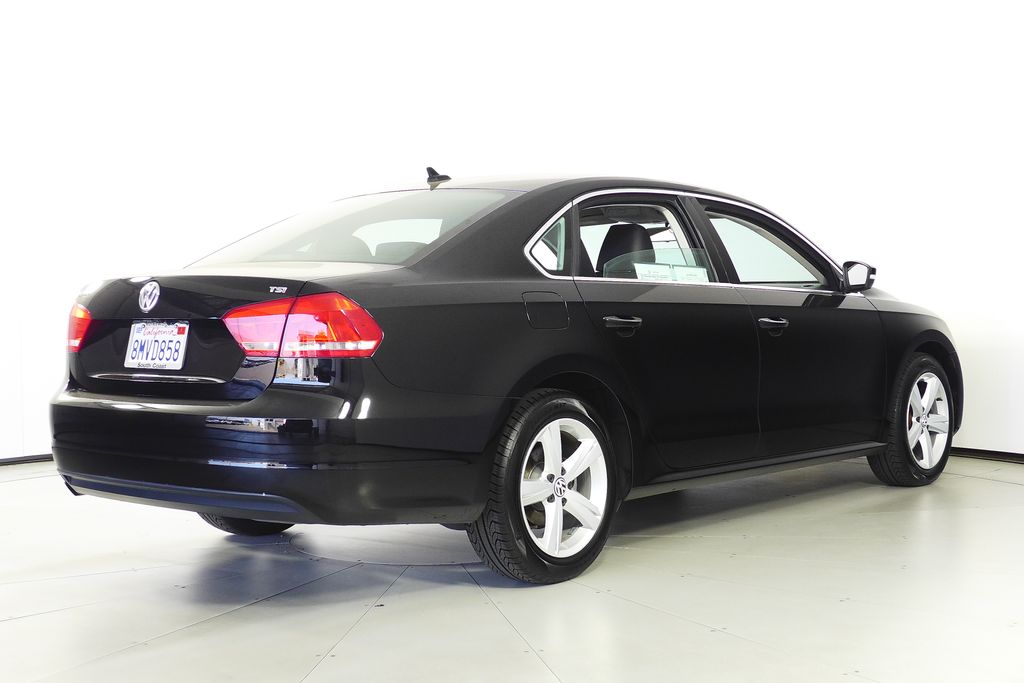 Thumbnail: 2015 Volkswagen Passat - 7