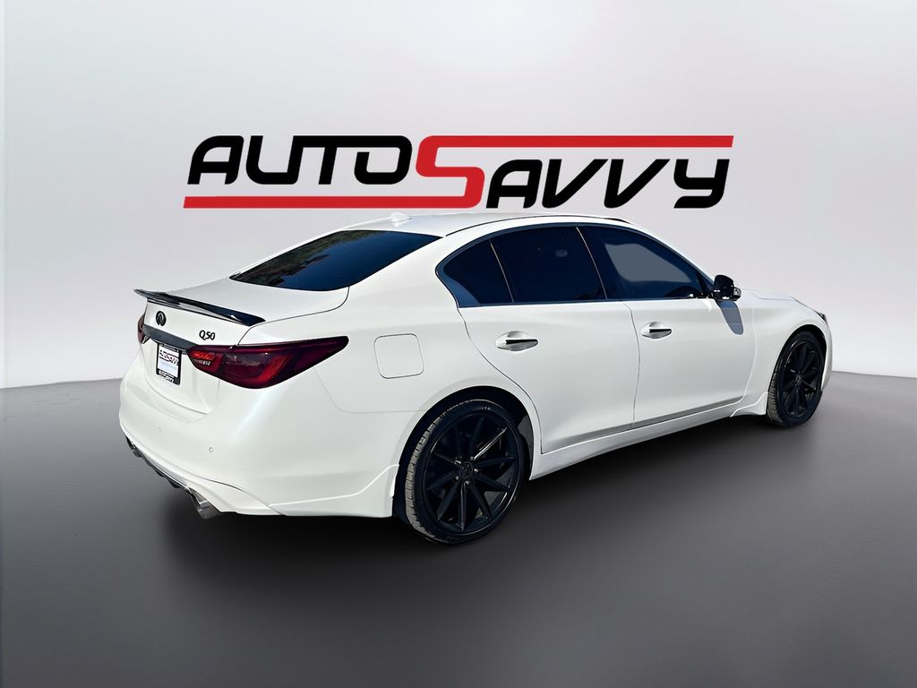 Used 2022 White INFINITI LUXE image 7