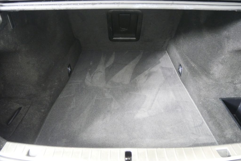 Thumbnail: 2022 BMW 7 Series - 17